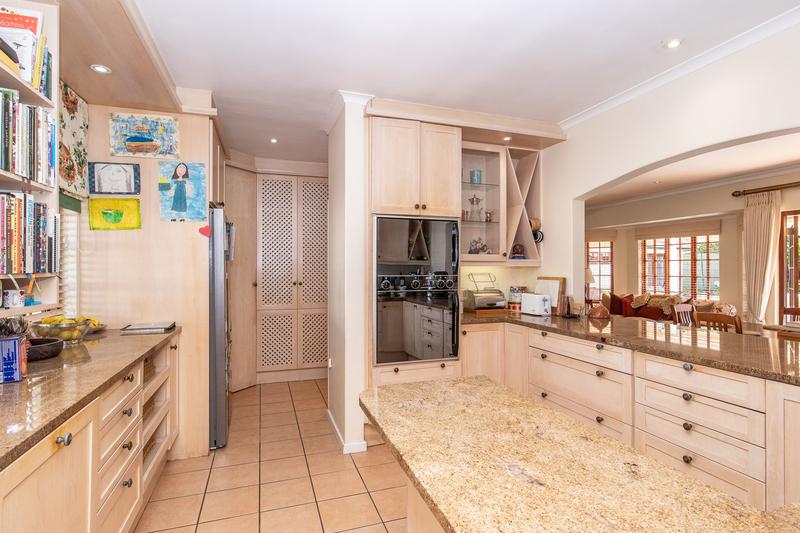 5 Bedroom Property for Sale in Tokai Western Cape